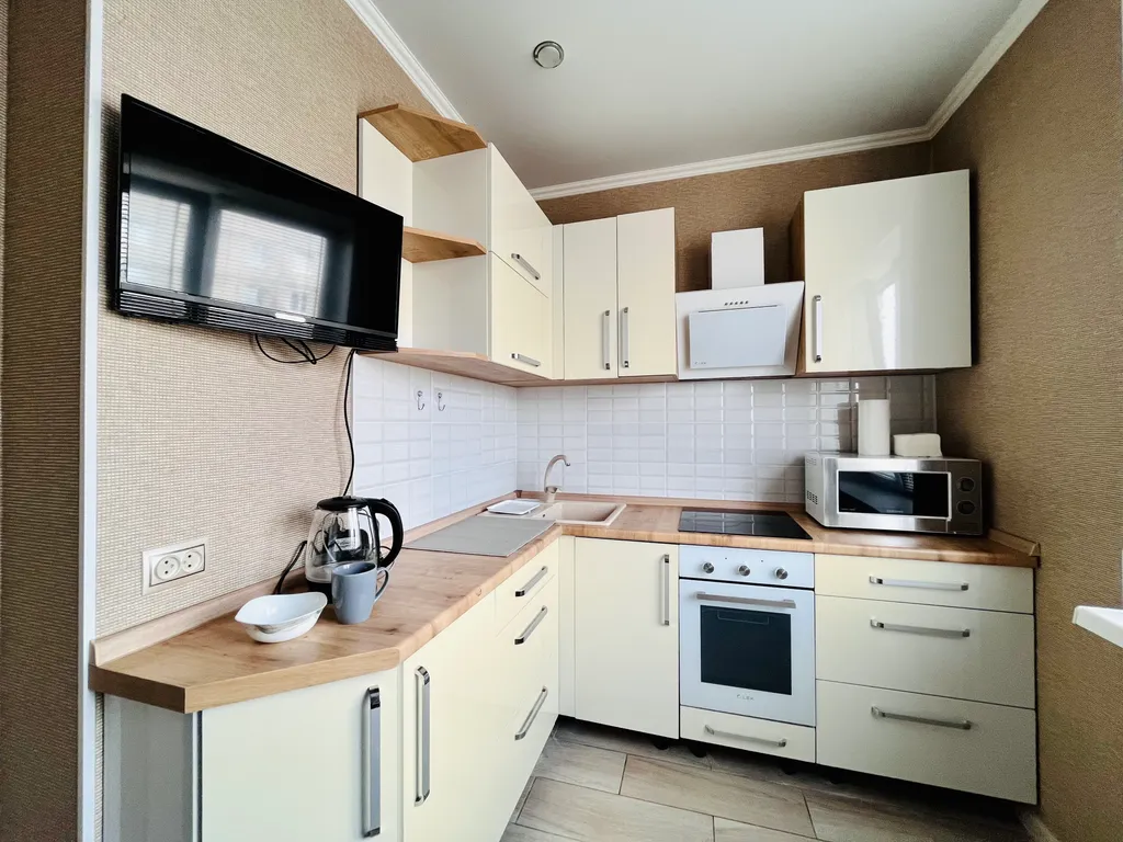 Светлая и комфортная квартира — аренда посуточно в Десногорск