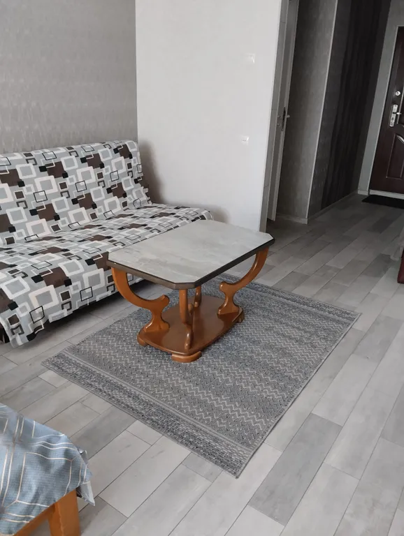 Уютная квартира не далеко от центра города (спальный район)