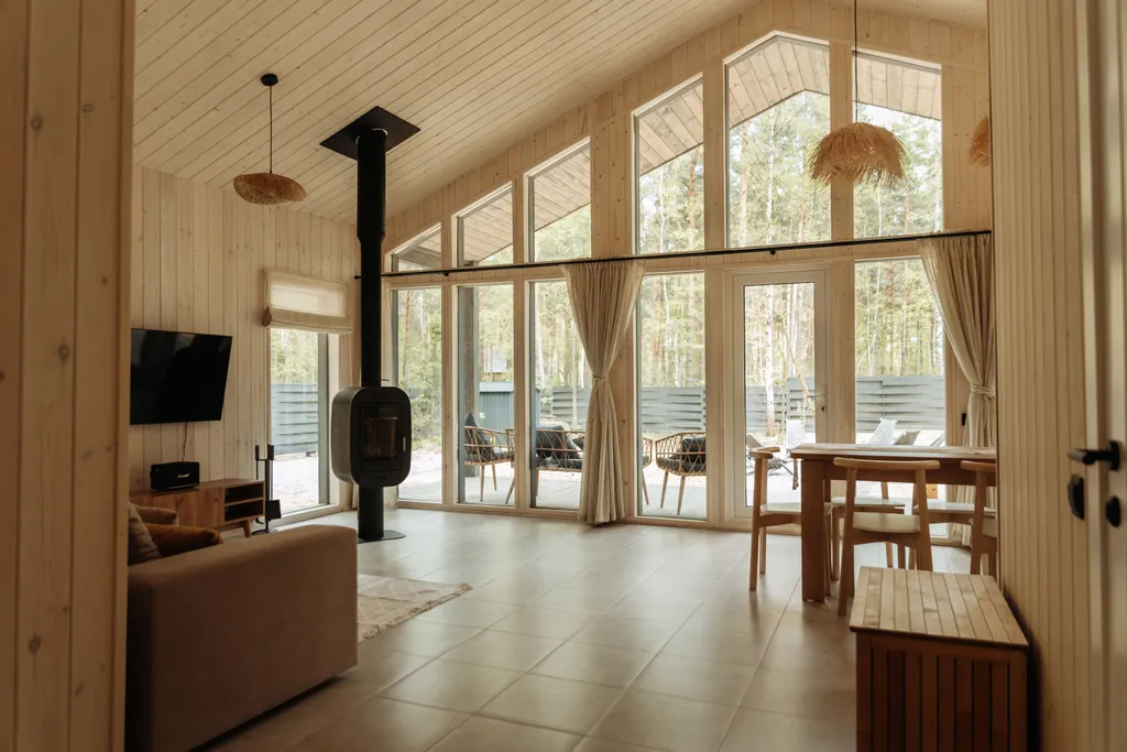 Барнхаус в стиле бохо в сосновом лесу