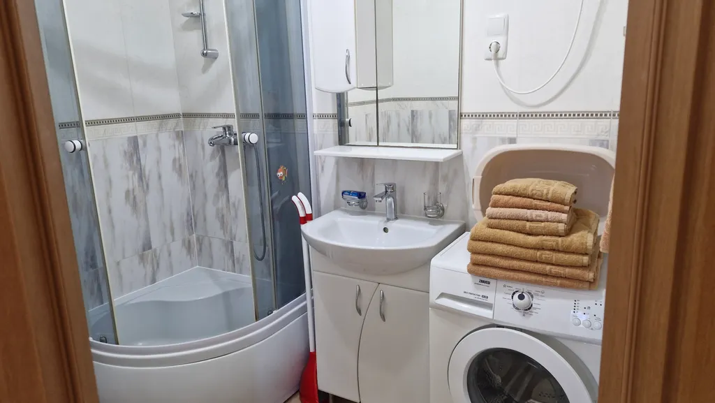 Просторная 2-х комнатная квартира в центре