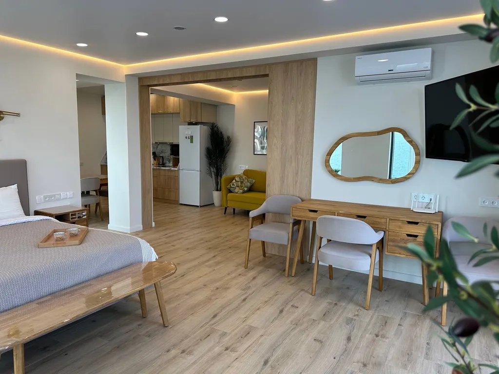 Огромные апартаменты с прямым видом на море и террасой 40 кв. метров