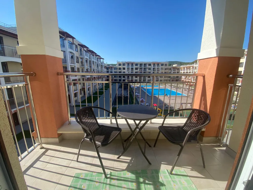 Апартаменты на море с бассейном