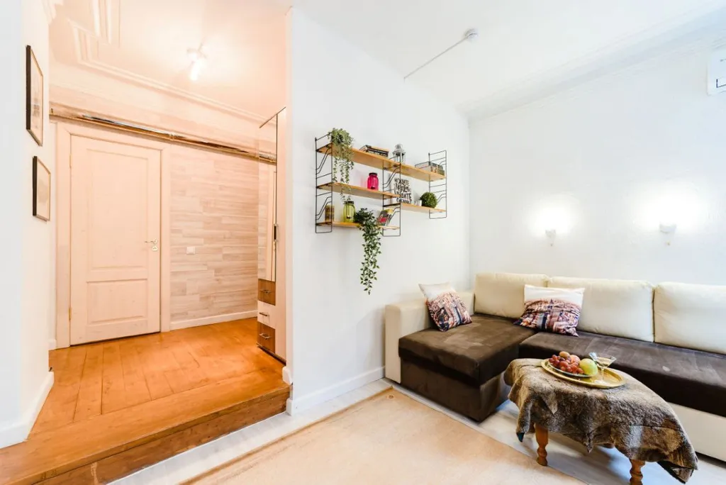 Квартира Трехкомнатные апартаменты 100 м² у Дворцовой площади. Для 8 гостей. — Санкт-Петербург