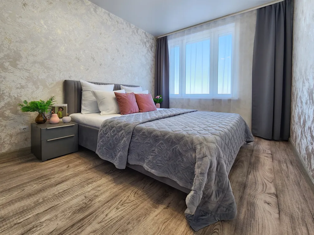 3-комнатная на Взлетке возле ТРЦ Планета