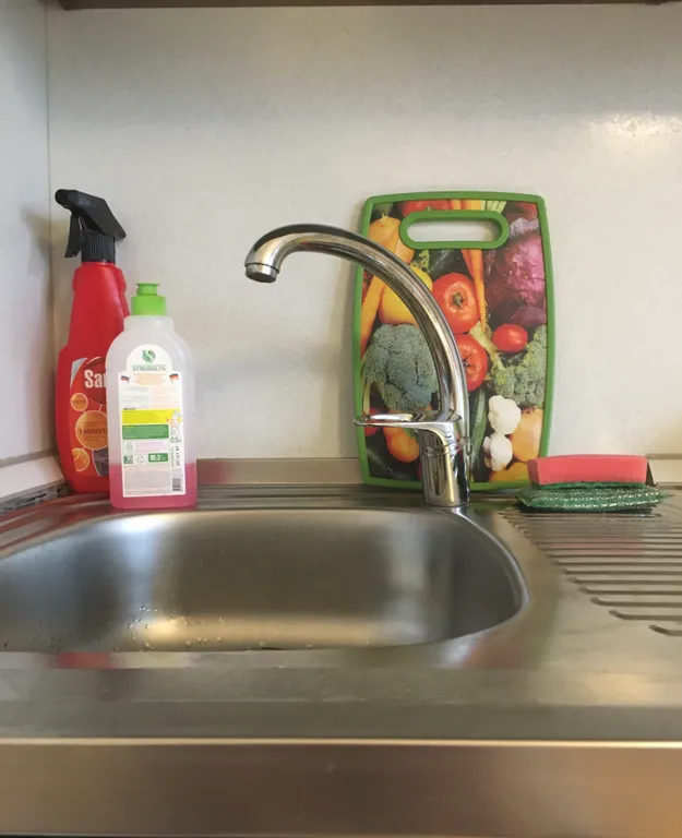 Апартамент с видом на бульвар, храм