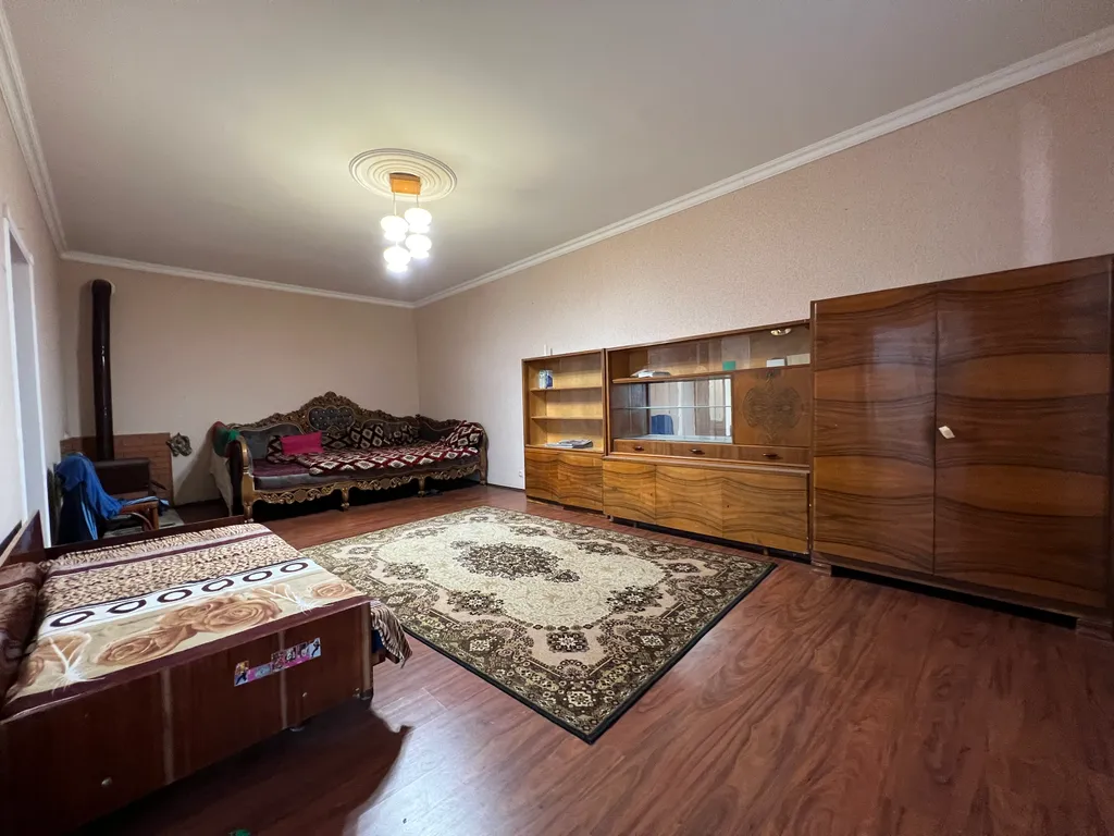 Дом в живописных горах