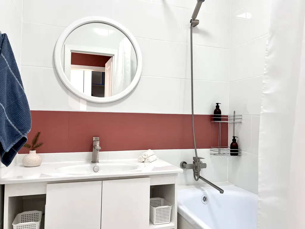 Стильная студия в стиле модерн вблизи парка Челюскинцев