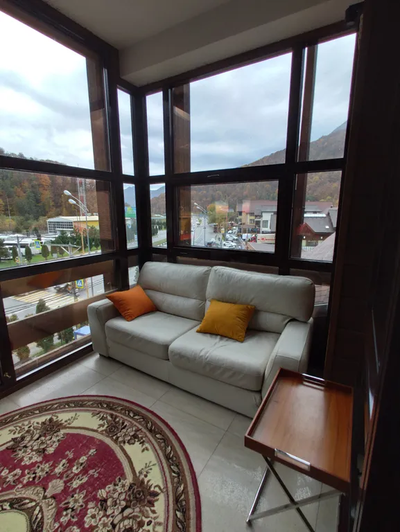 Gorky Kazino уютная квартира с видом на гору