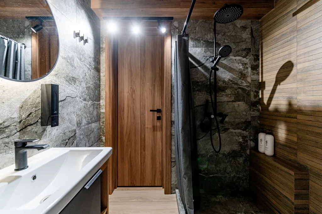 Баня и басейн в Ликино