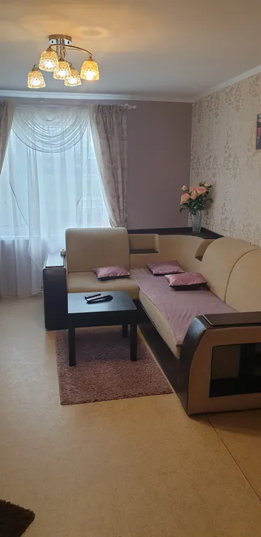 Уютная бюджетная двухкомнатная квартира в двухэтажном деревянном доме