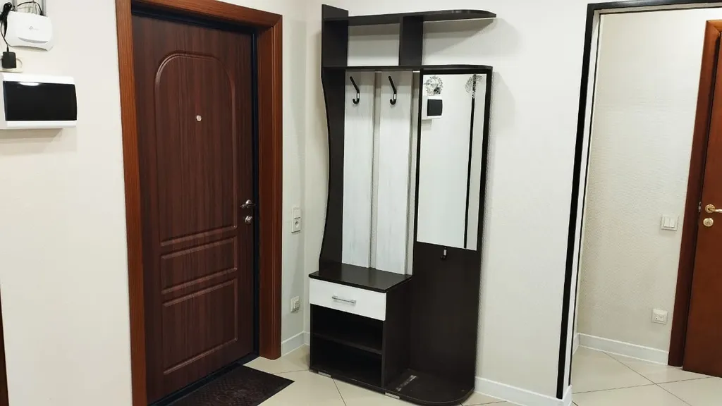 Светлая и уютная двухкомнатная квартира после ремонта с видом на море