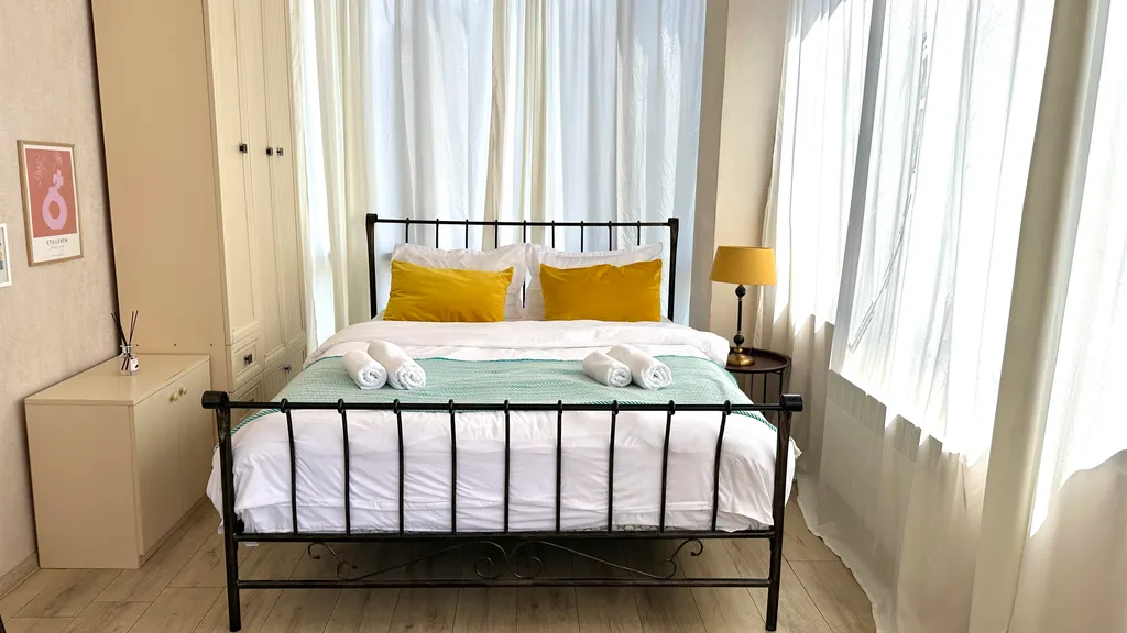 Cloudy Tbilisi Apartment