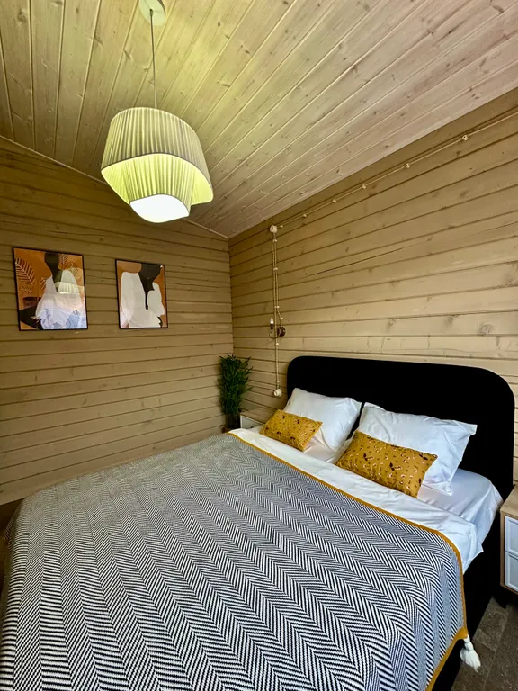 Дом с бассейном