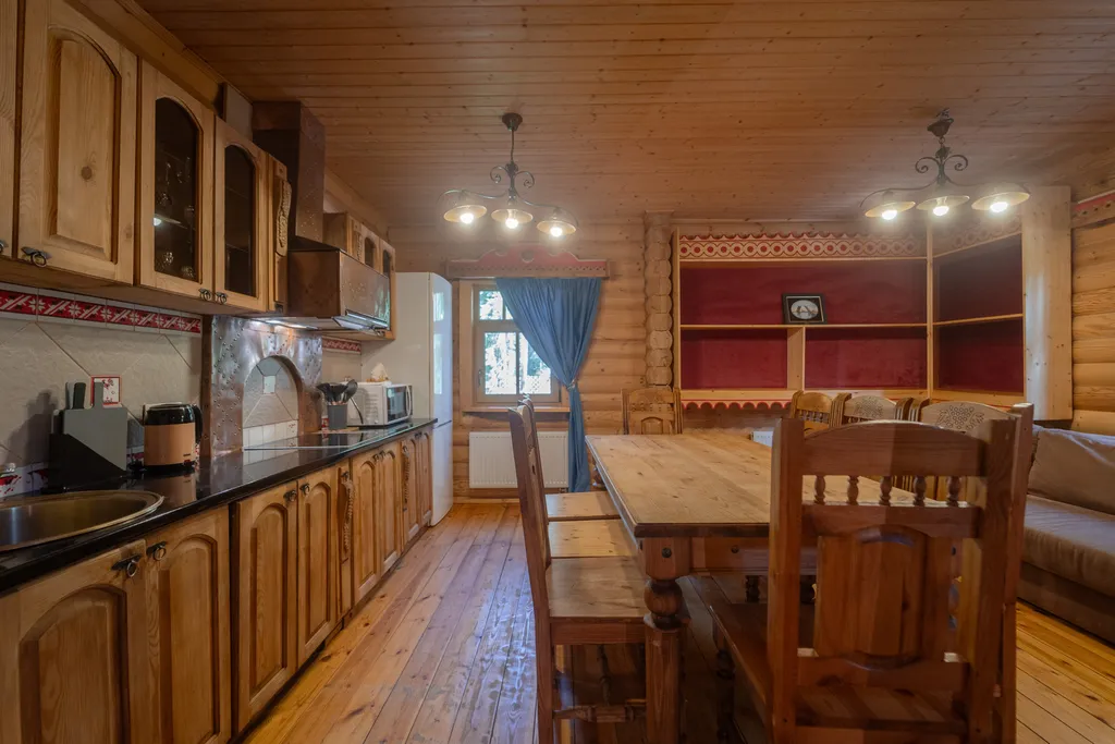 4-комнатный Дом