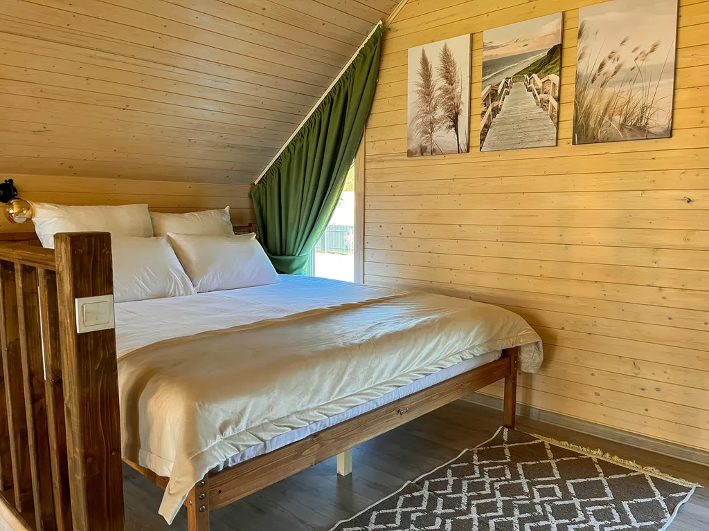 Дом с баней и купелью