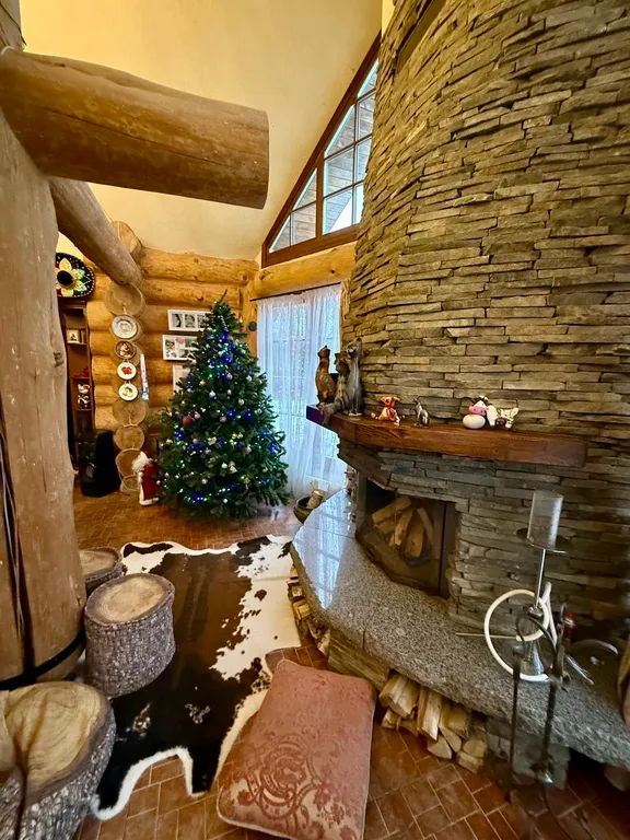 Большой дом у реки с баней в 2 часах от СПб