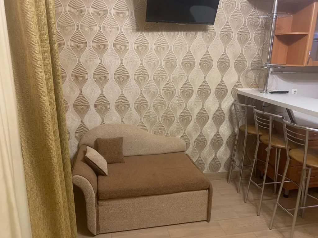 Уютная студия со своим двориком