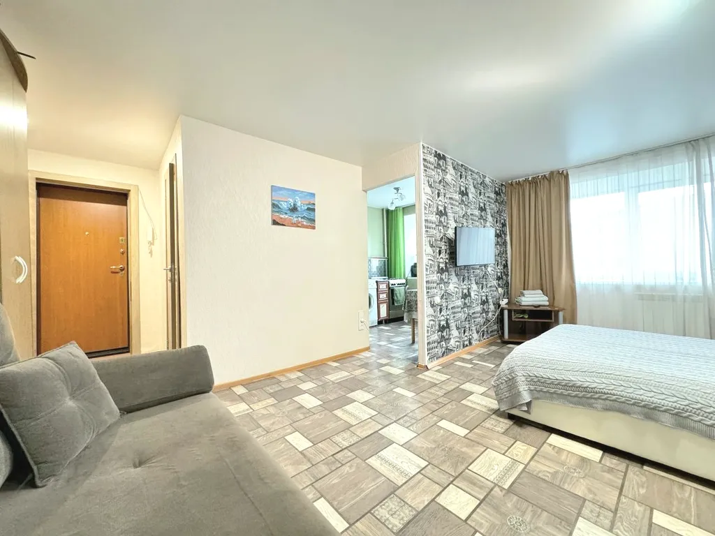 1-к квартира в центре рядом с МВД и ГорСадом