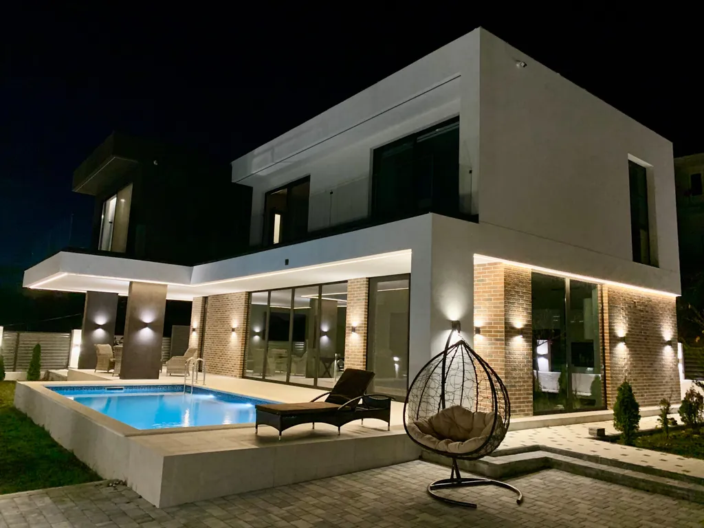 Шикарная Вилла с видом на море и горы