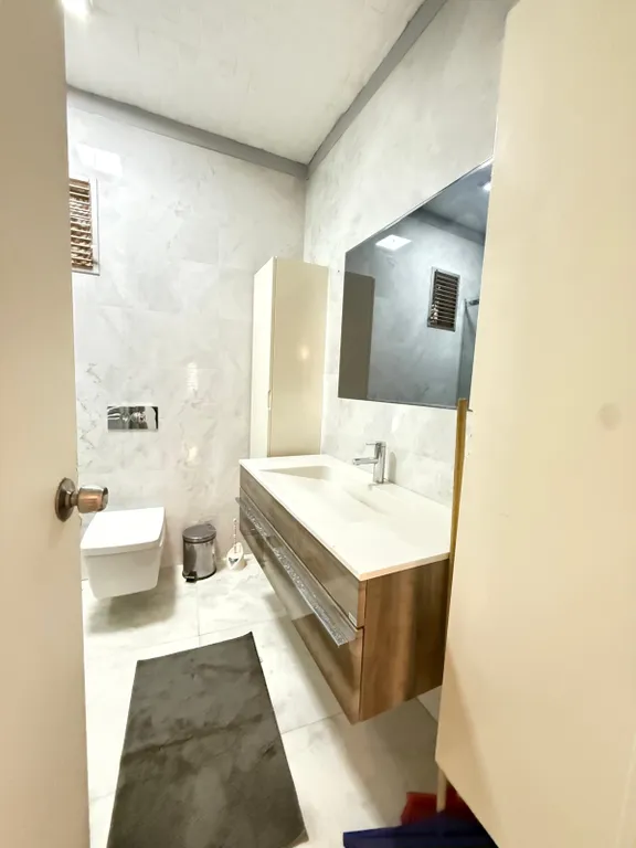 Уютная семейная квартира 4N