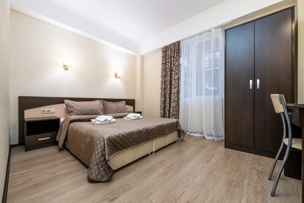 Классические апартаменты с двумя спальнями и ванной, 1 этаж