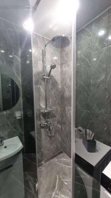 Квартира с новым ремонтом в центре