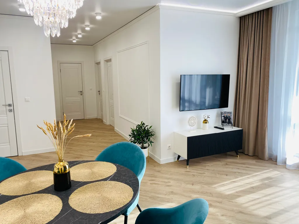 Уютная видовая квартира в центре на набережной