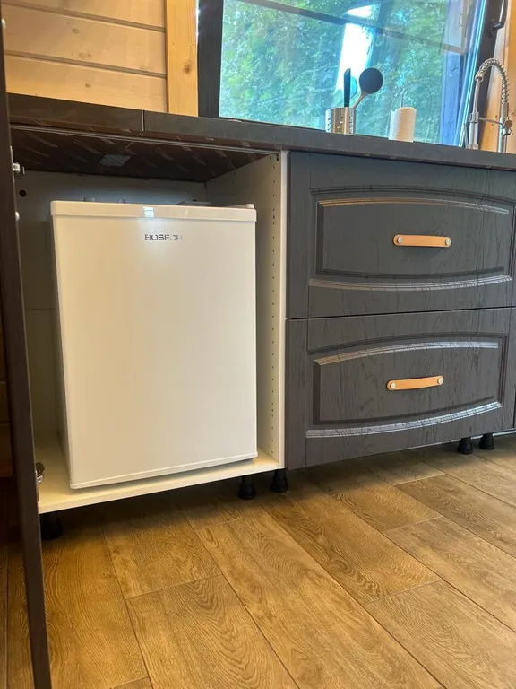 Уютный дом с прекрасным видом на лес и озеро