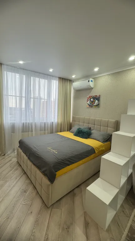 Уютная современная квартира