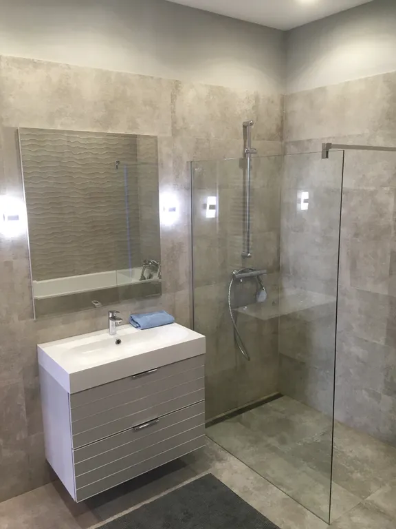 Актер гэлакси на первой береговой