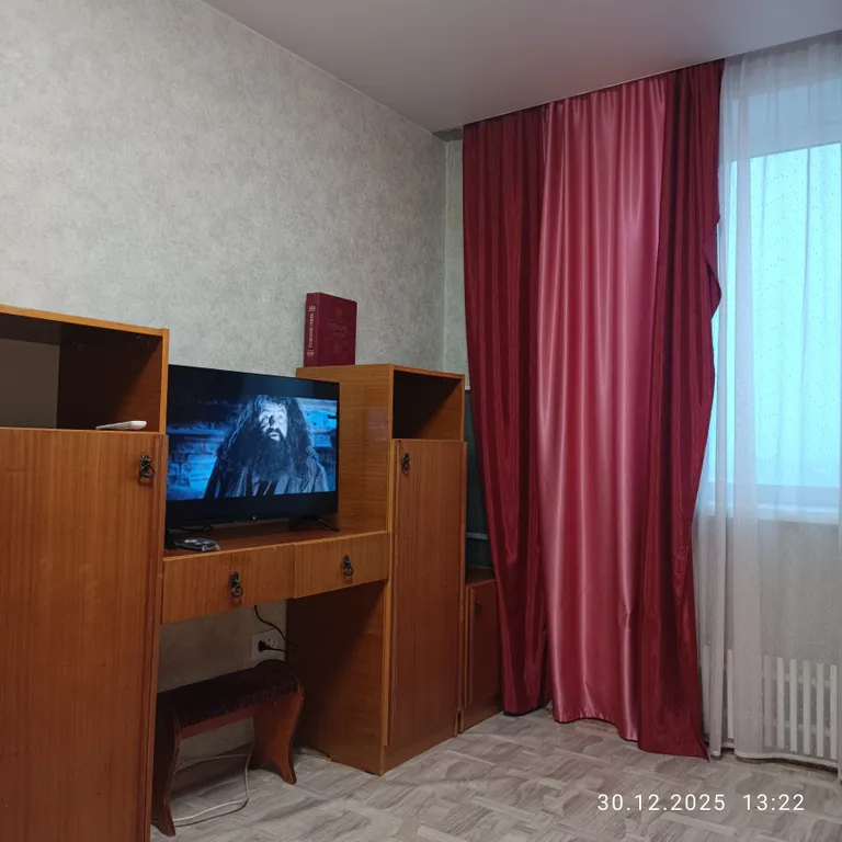 Уютная 2-комнатная, в спальном районе города, всё в шаговой доступности