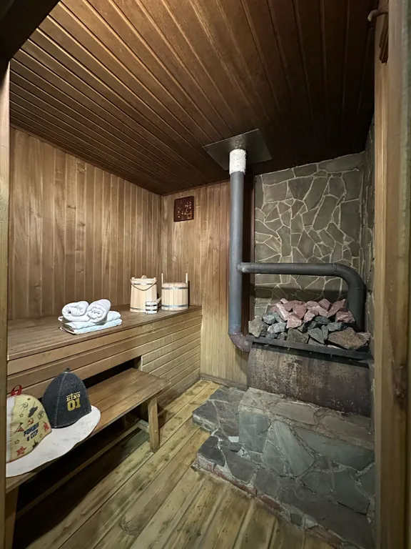 Коттедж Дом с баней, барбекю зоной и большой беседкой — Новый Городок