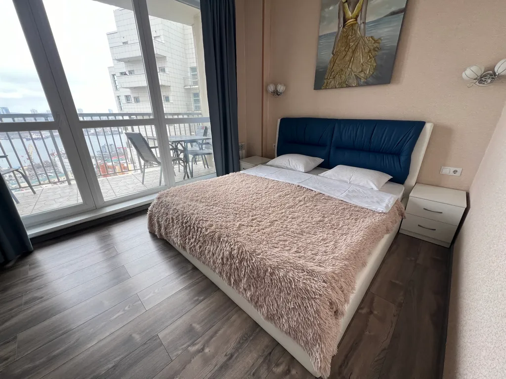 Шикарные апартаменты в центре с террасой