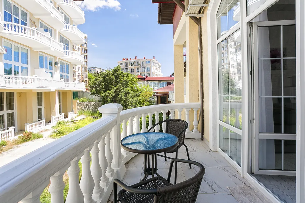 Новая двухуровневая студия в Алупке