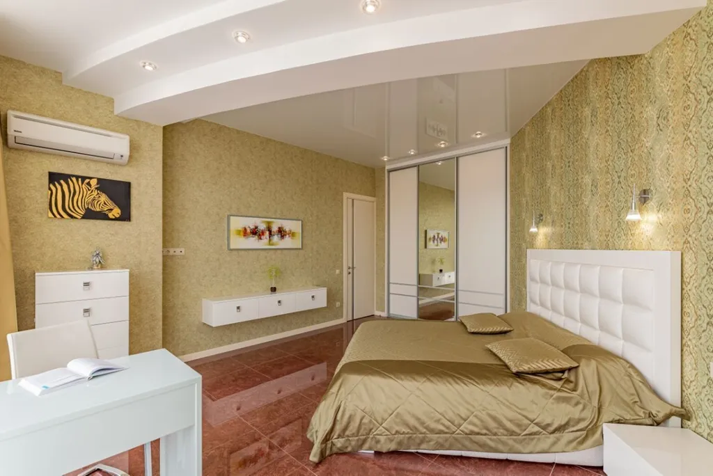 Квартира с террасой и видом на море