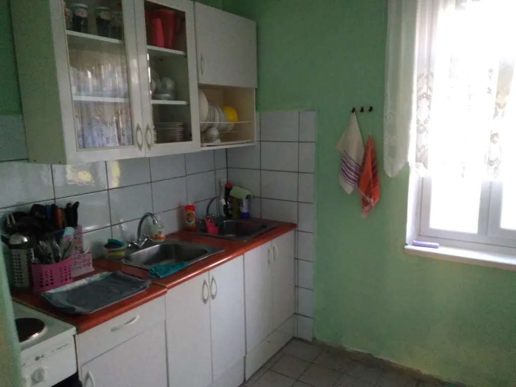 Тихий домик в лесу