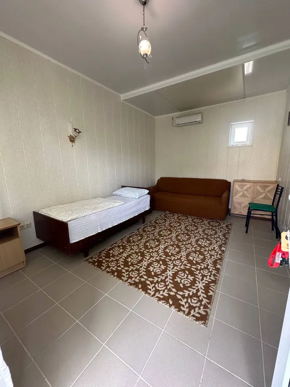 Квартира Двухкомнатный трехместный номер с кондиционером и санузлом с душем — аренда посуточно в Пятихатки