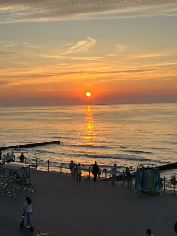 Уютный новый 2-этажный дом в 10 минутах от моря + Автомобиль