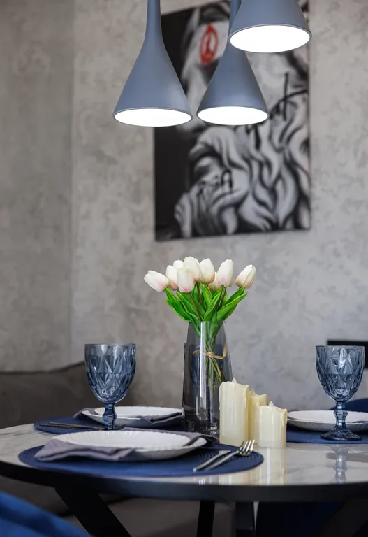 Уютная кино-студия с проектором