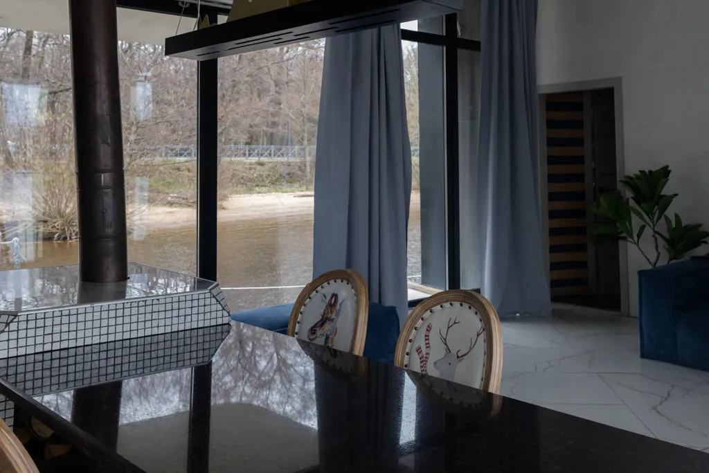 Дом на воде на Крестовском острове