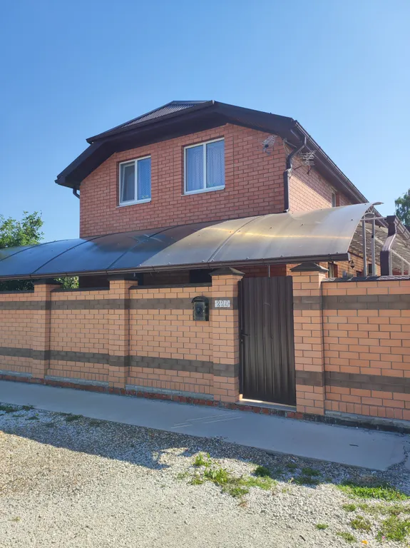 Уютная комната с кухней