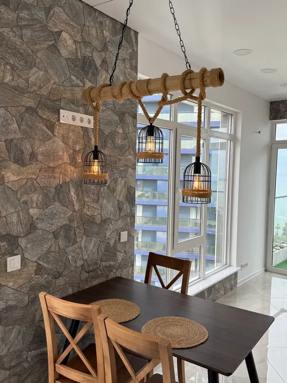 Дизайнерская квартира с прямым видом на море в премиальном комплексе