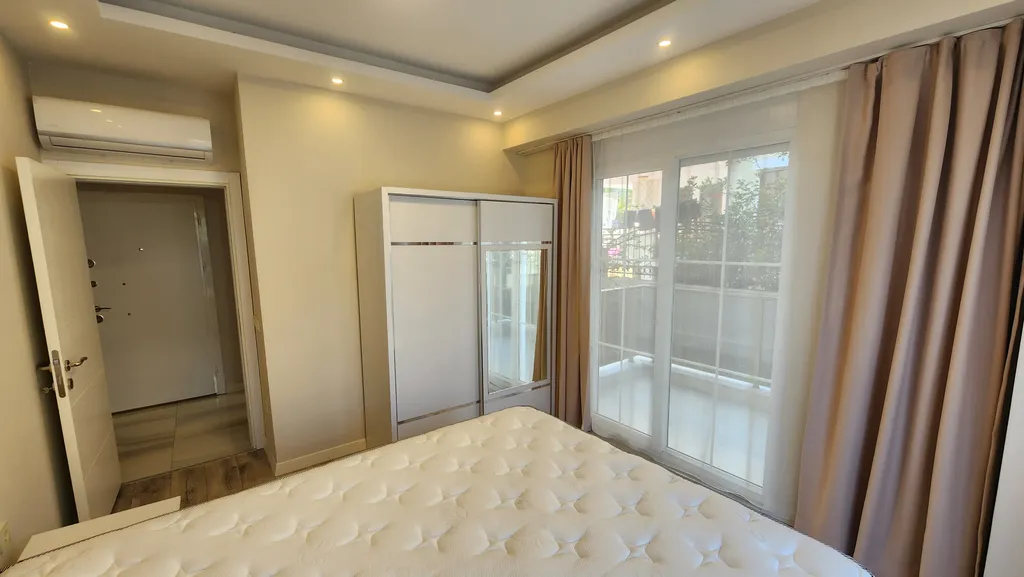 Квартира с 2 спальнями и садом