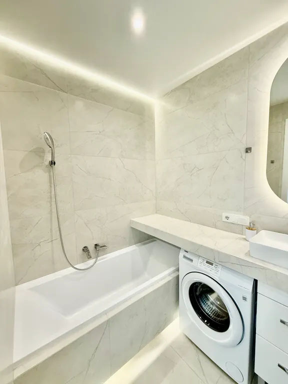 Дизайнерская квартира вблизи центра