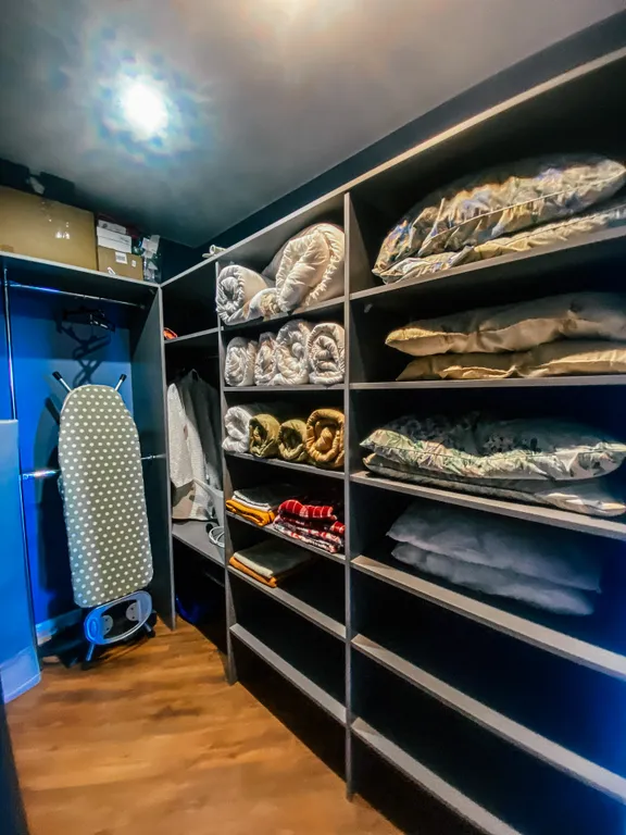 Geometry - просторная квартира с панорамным видом на реку в центре