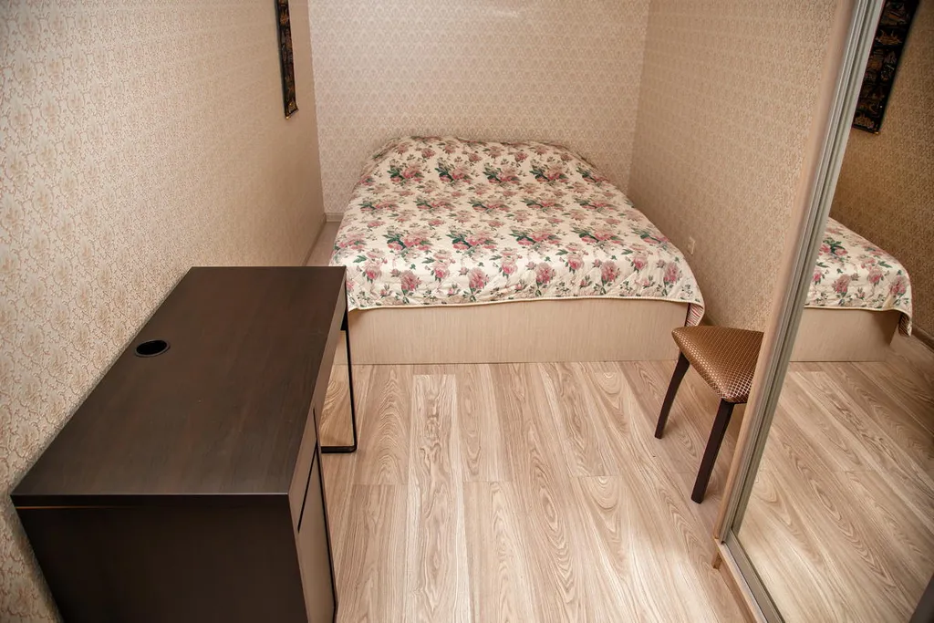 Рядом с площадью Советов