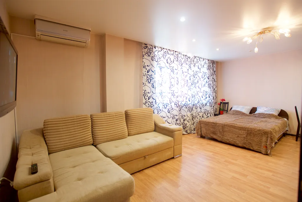 Уютная квартира с двумя кроватями для 6 гостей у ТРЦ Планета