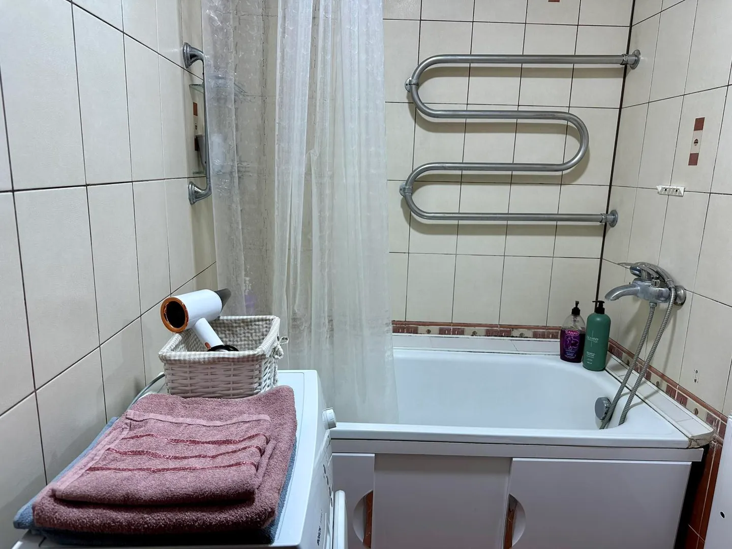 Средства личной гигиены (Шампунь,гель для душа,туалетная бумага,освежитель воздуха)