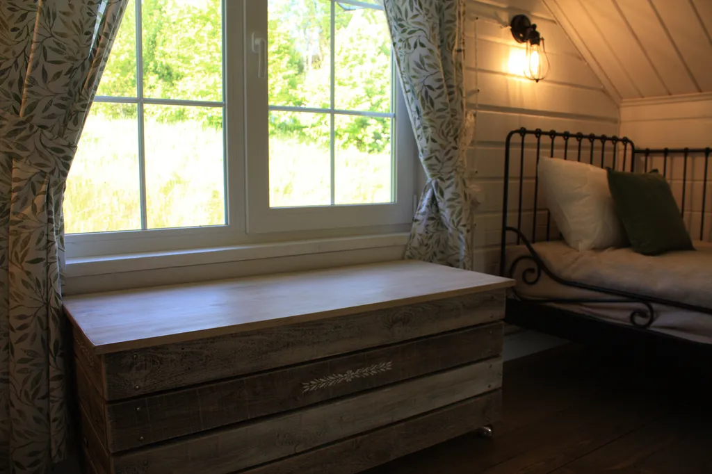 Дом с сауной на берегу реки