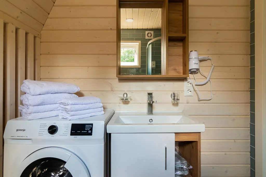 Коттедж Дом Лаунж на Красном озере — Коробицыно